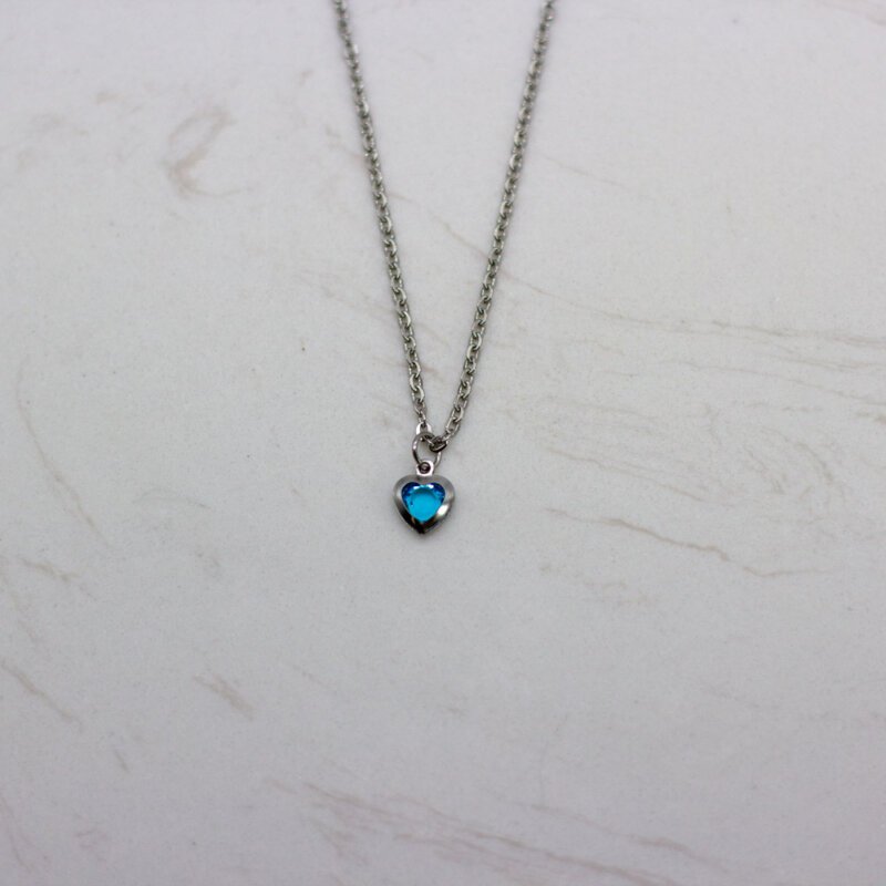 stainless steeé heart necklace